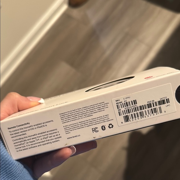 Level Bolt Invisible Smart Lock - Picture 3 of 9